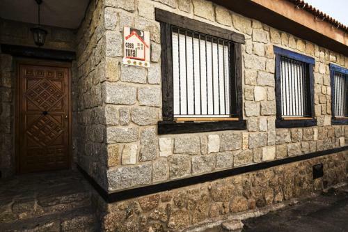 Don Mauricio Y Periquines