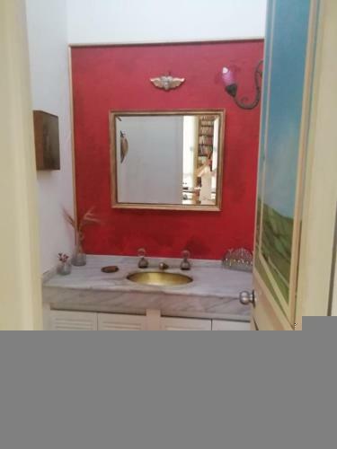 Big,sunny, 2-3 Apartment In Best Location