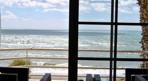 Apartamento Frente Al Mar,primera Linea
