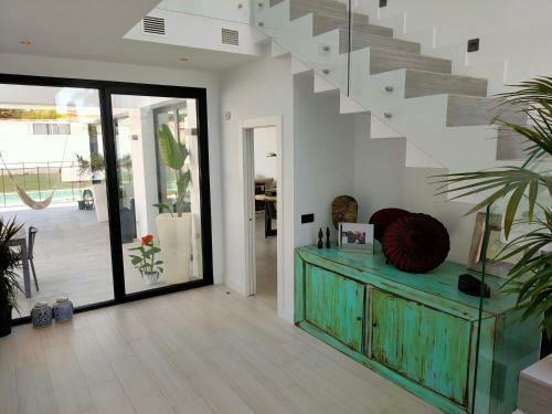 Villa Chalet Con Piscina Spa, Jardin Y Cancha de Basket