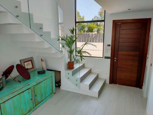 Villa Chalet Con Piscina Spa, Jardin Y Cancha de Basket