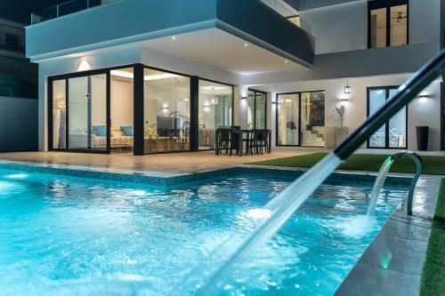 Villa Chalet Con Piscina Spa, Jardin Y Cancha de Basket
