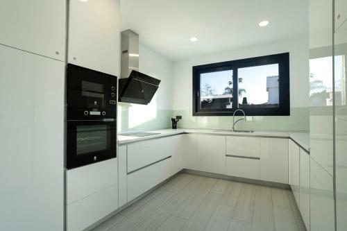 Villa Chalet Con Piscina Spa, Jardin Y Cancha de Basket