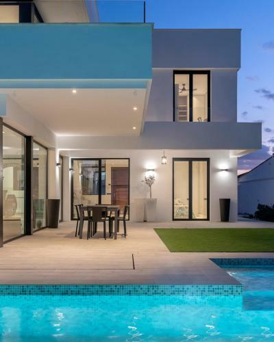Villa Chalet Con Piscina Spa, Jardin Y Cancha de Basket