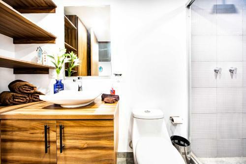 Brand New 1bdrm Private Patio Apartment! 5 Stars