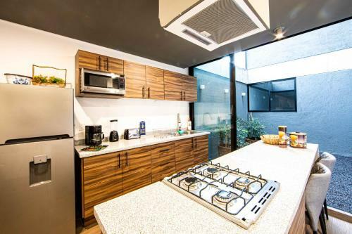 Brand New 1bdrm Private Patio Apartment! 5 Stars