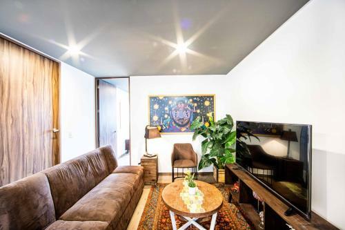 Brand New 1bdrm Private Patio Apartment! 5 Stars
