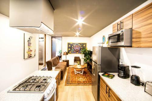 Brand New 1bdrm Private Patio Apartment! 5 Stars