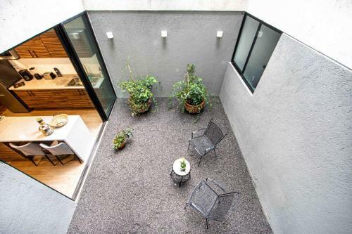 Brand New 1bdrm Private Patio Apartment! 5 Stars