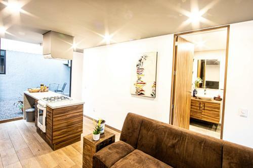 Brand New 1bdrm Private Patio Apartment! 5 Stars
