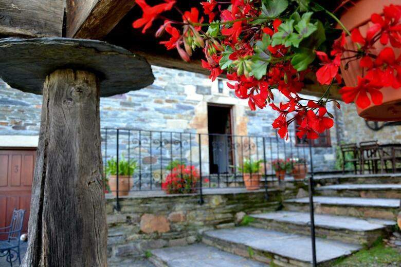Apartamentos Rurales Ron