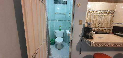 Hostal Departamento Comodo Muy Cercano Al Aeropuerto