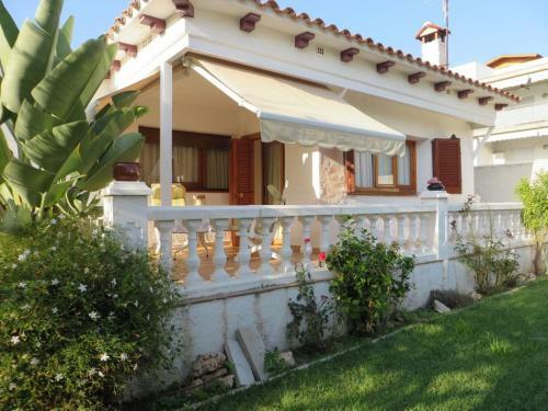 House Near The Sea