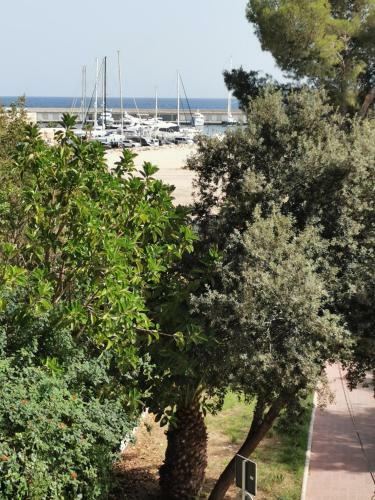 Apartamento Port De Roda De Bara -roc Sant Gaieta
