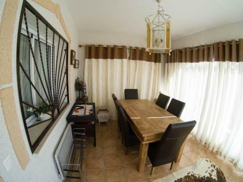Villa House In Quesada With Swiming Pool
