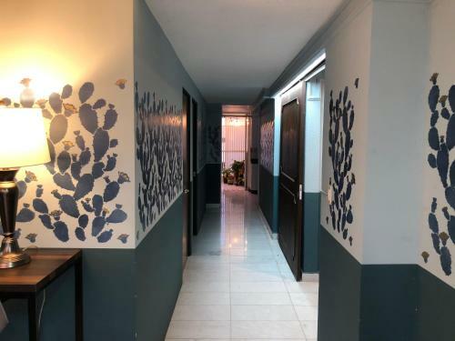 Caravansaro Horacio 1719 Polanco