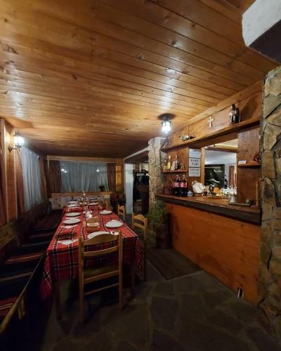 Hostal Vasi Apartments