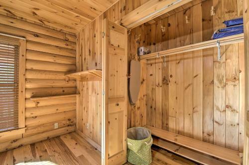 Beautiful Payson Log Cabin With Yard And Fire Pit