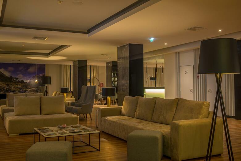 Hotel TRYP Dona Maria