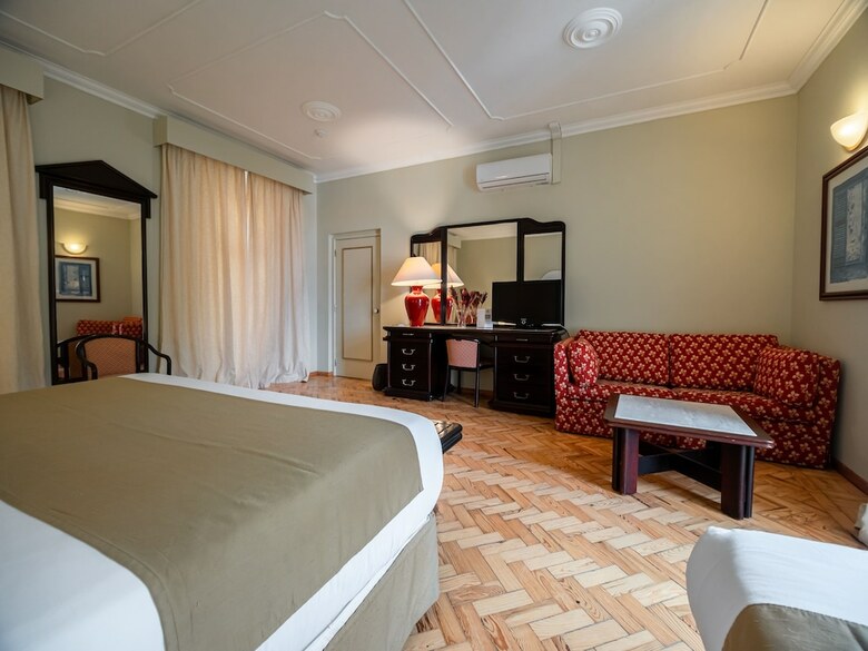Hotel De Moura