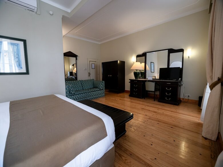 Hotel De Moura