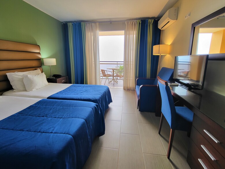 Hotel Tropical