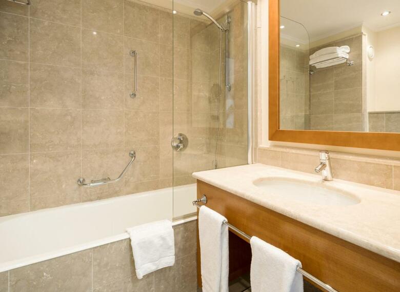 Hotel Ilunion Aqua 3