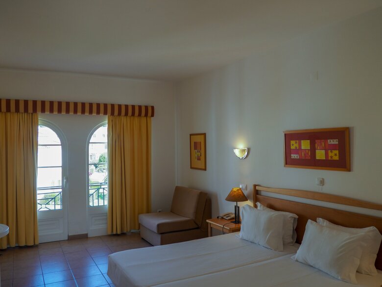 Hotel Luz Bay Club