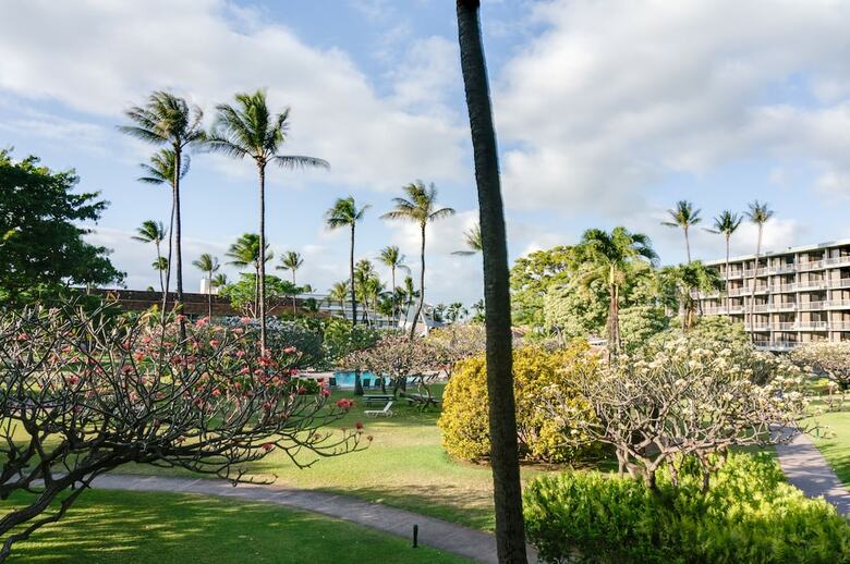 Kaanapali Beach Hotel