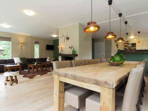 Holiday Home Residence De Eese