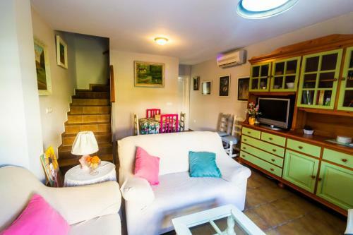 Simplyhosted Costaballena Con Piscina