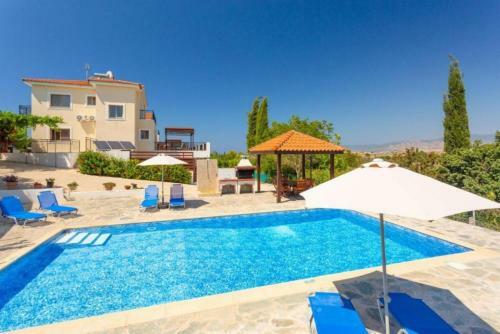 Villa Ira Finiki