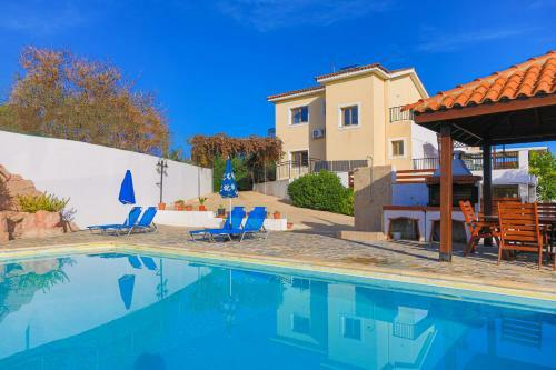 Villa Ira Finiki
