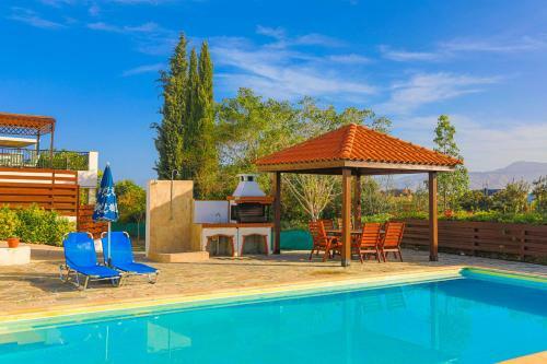 Villa Ira Finiki