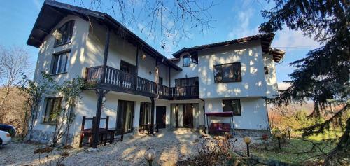 Villa Guest House Ela