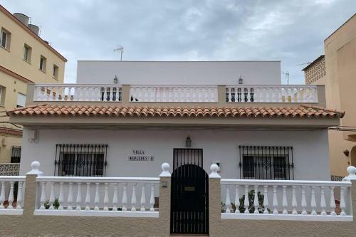 Villa Mercedes - Near The Beach