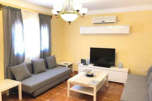 Villa Mercedes - Near The Beach