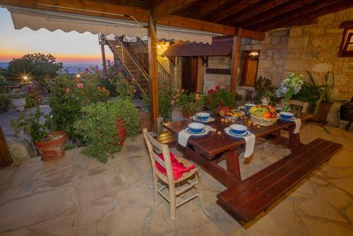 Iocasti Cottage By Agroholidays