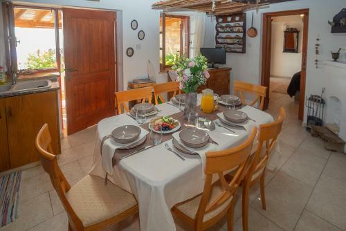 Iocasti Cottage By Agroholidays