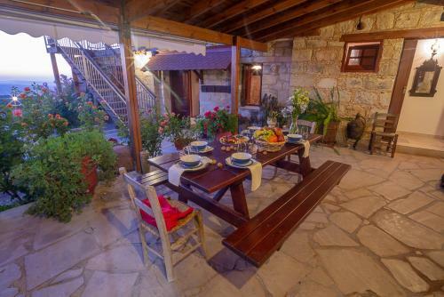 Iocasti Cottage By Agroholidays
