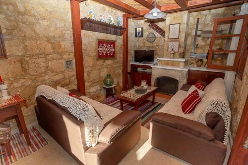 Iocasti Cottage By Agroholidays