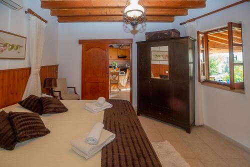 Iocasti Cottage By Agroholidays