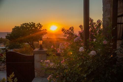 Iocasti Cottage By Agroholidays