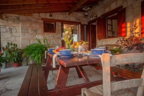 Iocasti Cottage By Agroholidays