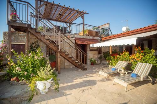 Iocasti Cottage By Agroholidays