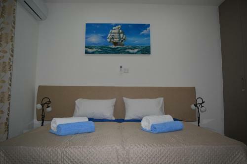 P.l Hermes Studios & Apartments