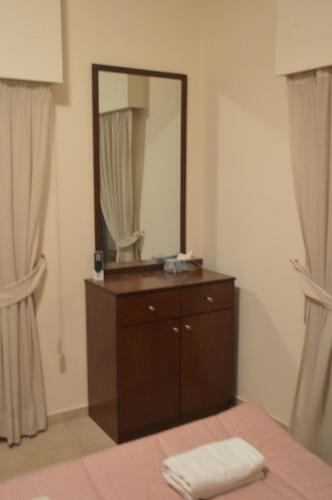 Alkaeos Holiday Rooms & Apartments