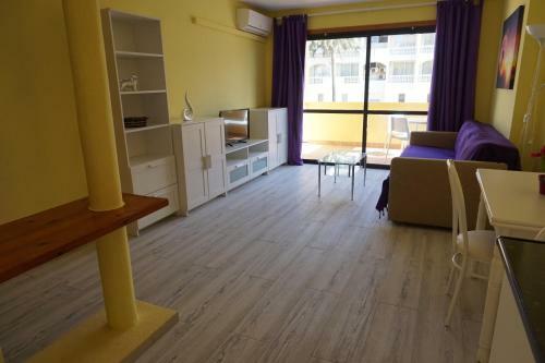 Apartamento Dandelion / Roquemar