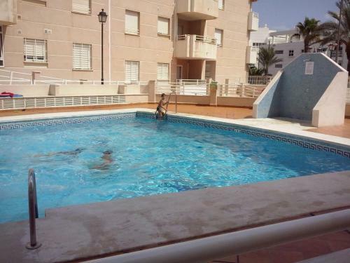 Apartamento Con Piscina Y Terraza A 50 Metros de La Playa