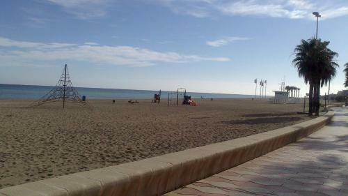 Apartamento Con Piscina Y Terraza A 50 Metros de La Playa